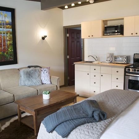 Yamnuska Suites Canmore Esterno foto