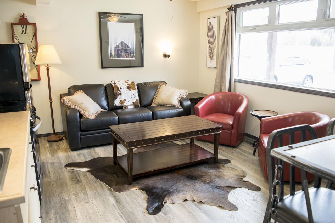 Yamnuska Suites Canmore Esterno foto