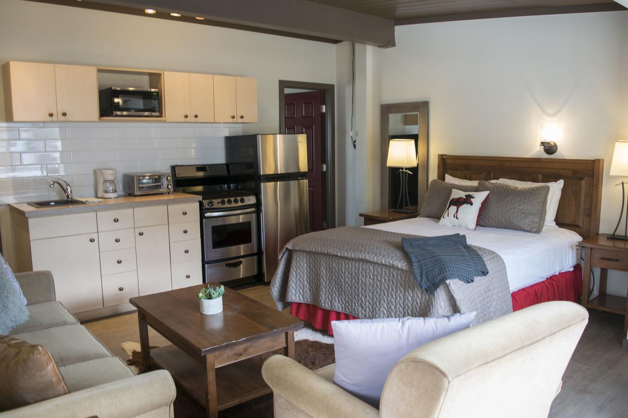 Yamnuska Suites Canmore Esterno foto