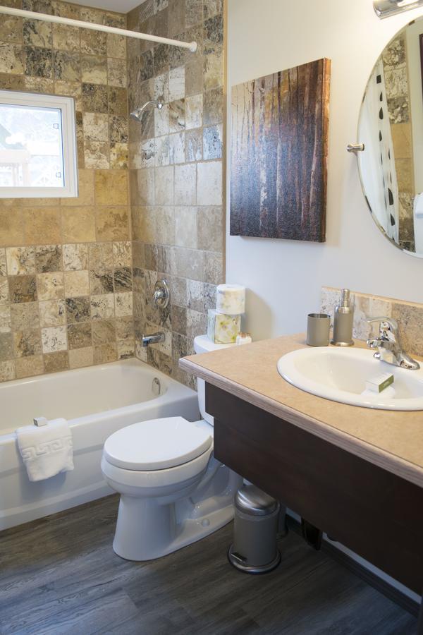 Yamnuska Suites Canmore Esterno foto
